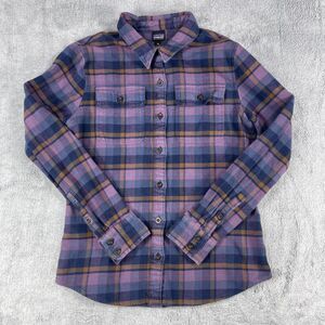 Patagonia Button-Up Shirt Womens XS Purple Plaid Cotton Pockets Long Sleeve